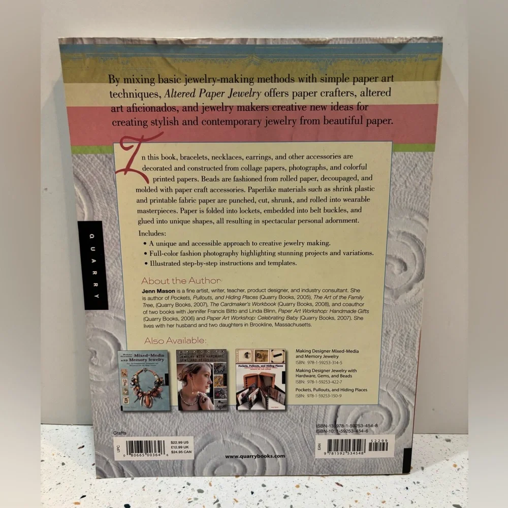 Altered Paper Jewelry by Jenn Mason – Craft‎ Book